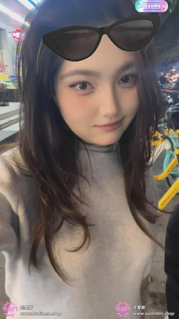 原相机泄密 貌似少数民族精神小妹与男友露脸性爱自拍 清纯邻家反差-萝莉门 LUOLIMEN