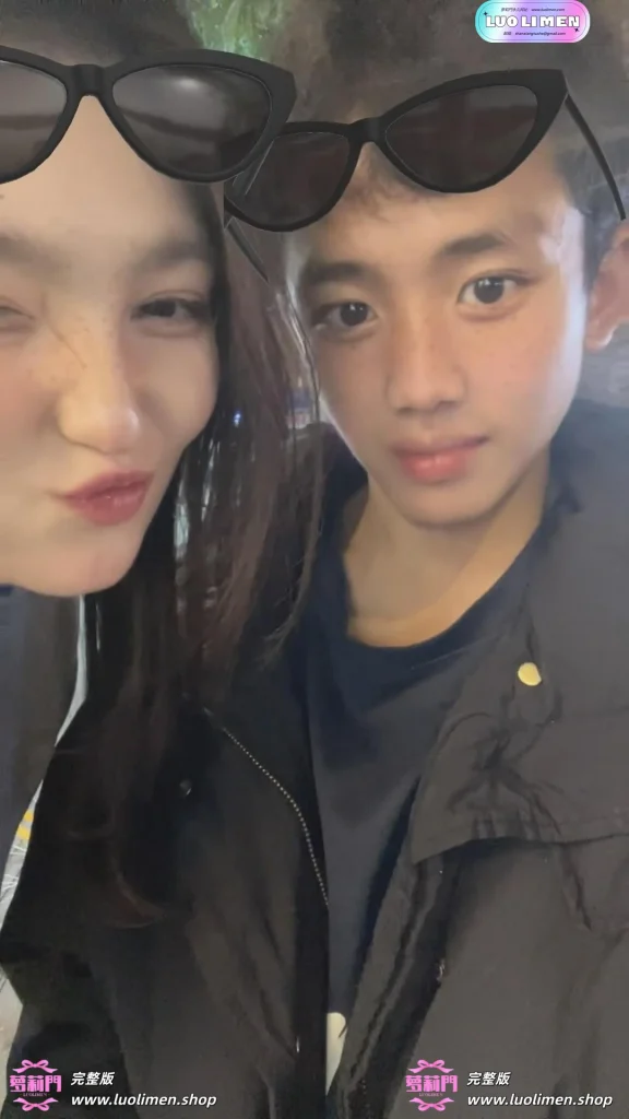 图片[2]-原相机泄密 貌似少数民族精神小妹与男友露脸性爱自拍 清纯邻家反差-萝莉门 LUOLIMEN