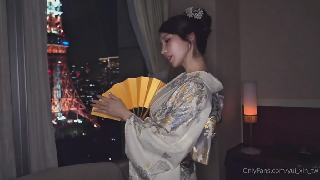 图片[2]-性感和服东京铁塔异国情境眉黑口交口爆视觉反差猛吸-萝莉门 LUOLIMEN